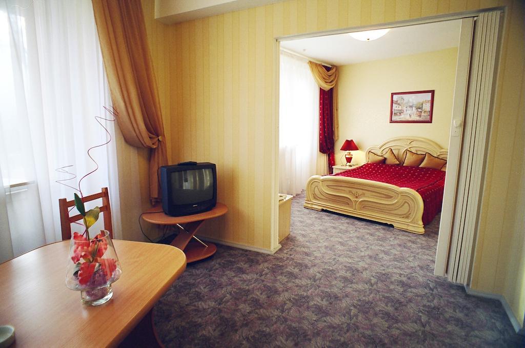 Hotel Maski Petrozavodsk Buitenkant foto